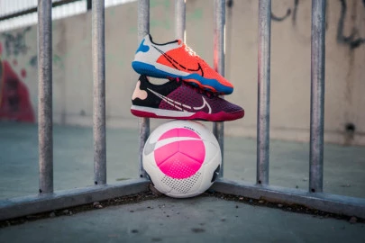 Loja online Fútbol Emotion Portugal - Blogs de futebol - CINCO SAPATILHAS DE FUTSAL BARATAS PARA A TEMPORADA 2021 - CAPA.webp
